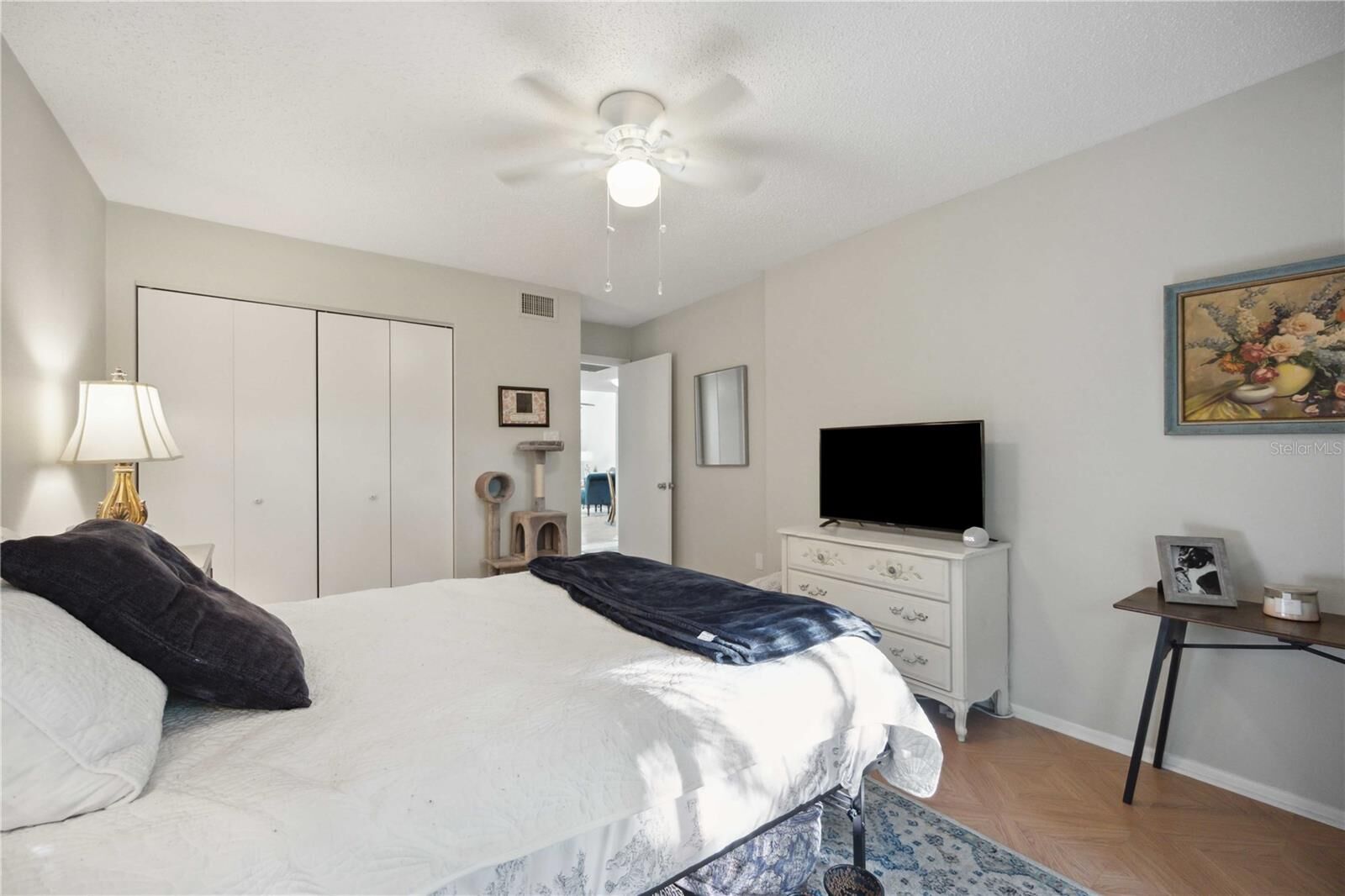 Property Photo: 2584 Arboretum Circle 20 FL 34232