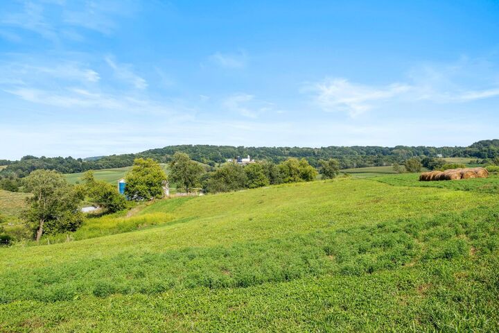 Property Photo:  W10864 Santas Loop Rd  WI 53968 