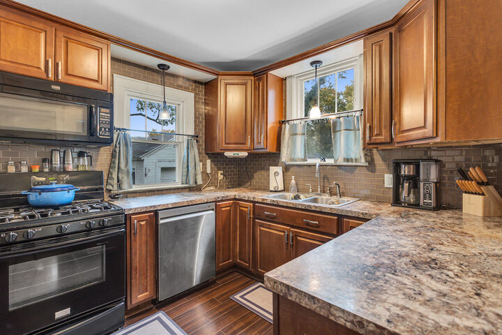 Property Photo:  408 N Pleasant Street  MI 49202 