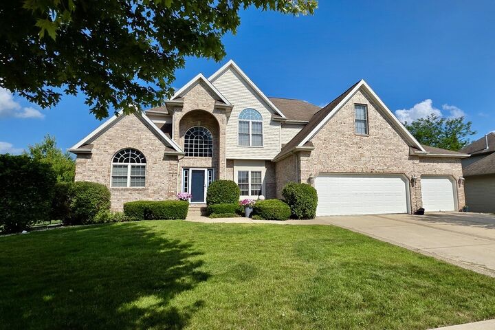 2007 Withers Lane  Bloomington IL 61704 photo