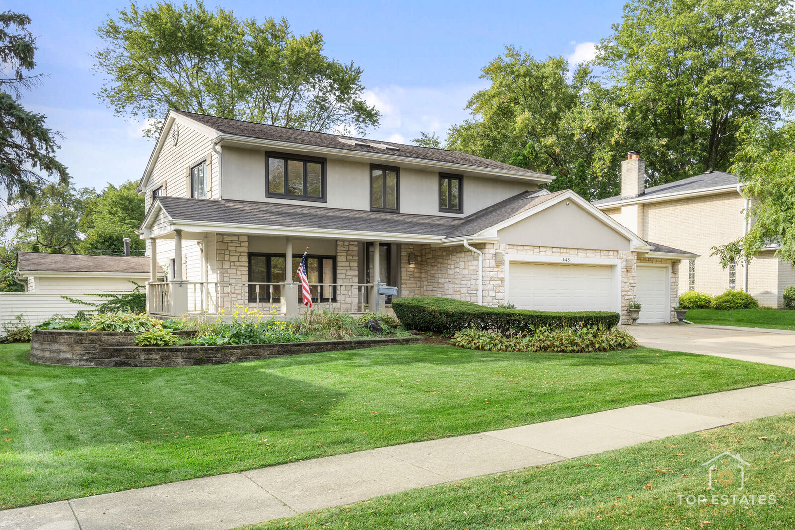 Property Photo: 445 W Dorset Avenue IL 60067