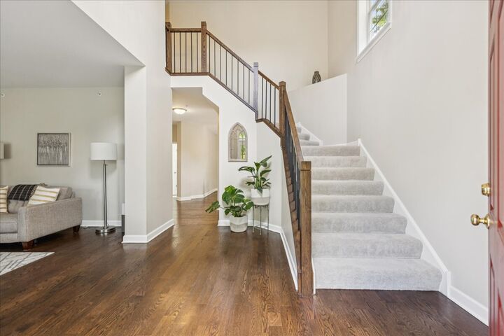 Property Photo: 1432 Cascade Lane IL 60010