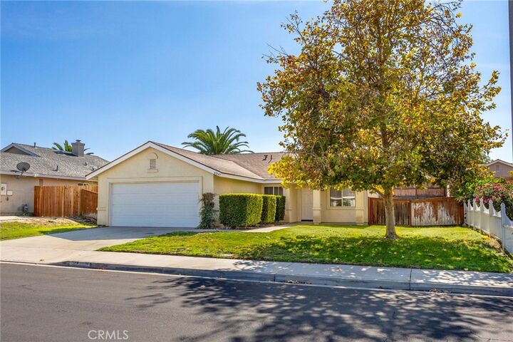 Property Photo:  42943 Masonic  CA 92544 