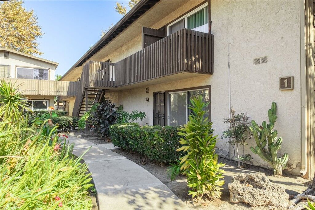 Property Photo:  3050 S Bristol Street 49  CA 92704 