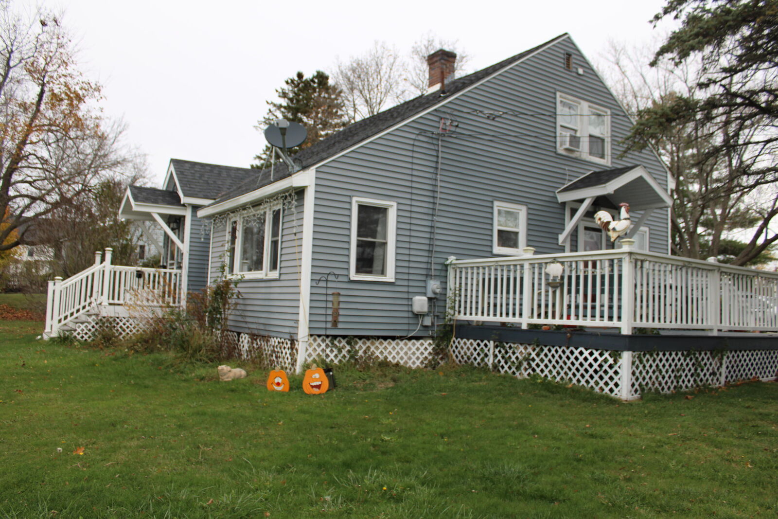 Property Photo:  170 State Street  ME 04412 