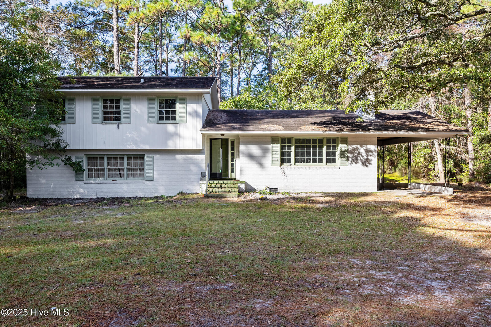 Property Photo:  6216 Fox Run Road  NC 28409 