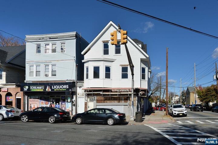 Property Photo:  523 Park Avenue  NJ 07504 