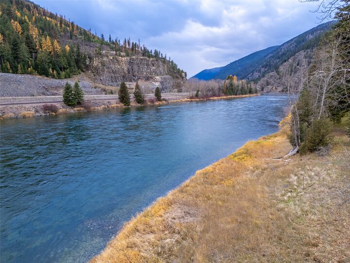 Property Photo:  6727 Kootenai River Road Road 6727  MT 59923 