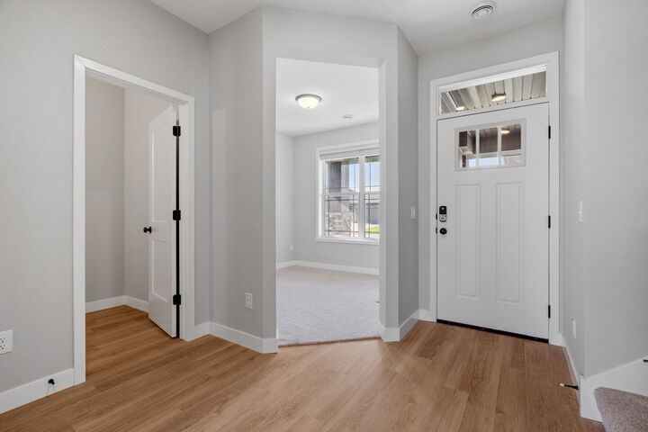 Property Photo: 5395 Robinwood Court MN 55318