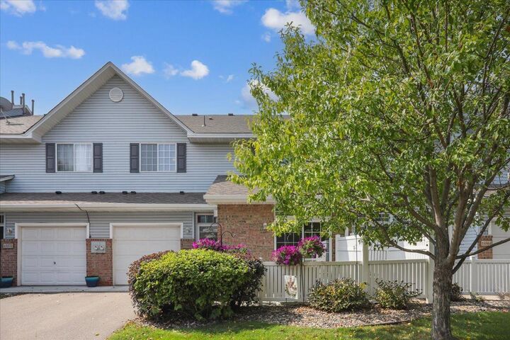 Property Photo: 15568 Gateway Path 147 MN 55124