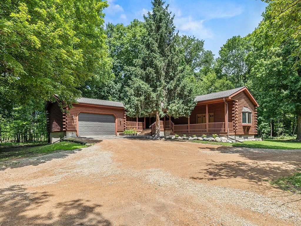 Property Photo: 20980 Parkfield Avenue MN 55352