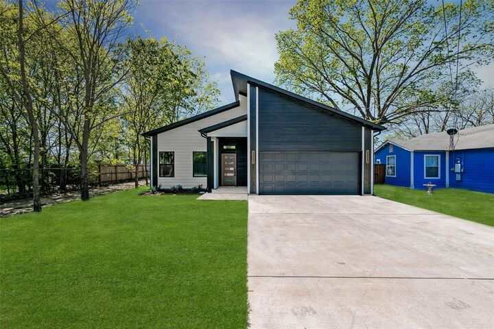 Property Photo:  4515 Eutopia Street  TX 75401 