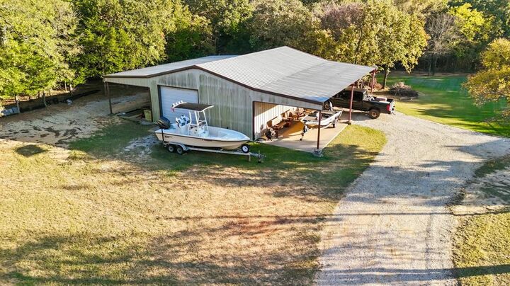 Property Photo: 640 County Road 203 TX 76233