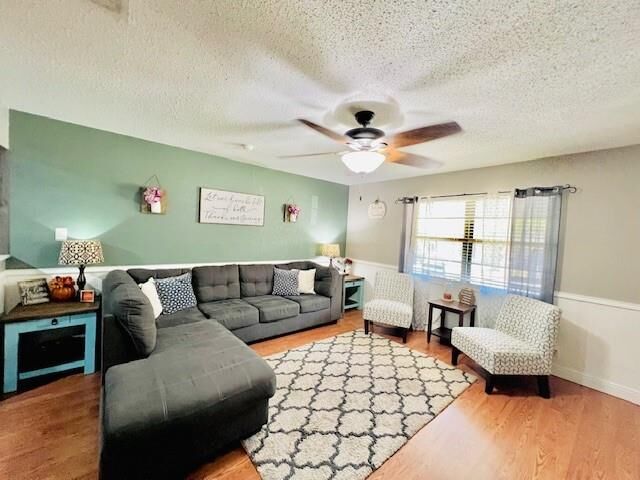 Property Photo: 635 Cranford Street TX 75482