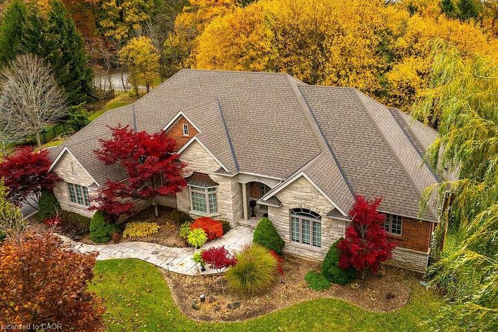 Property Photo: 27 Sun Avenue ON L9H 5A6