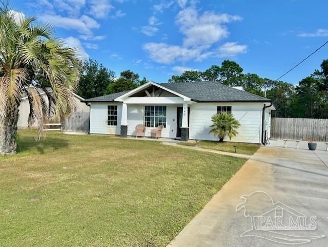 Property Photo: 1440 Central Pkwy FL 32563