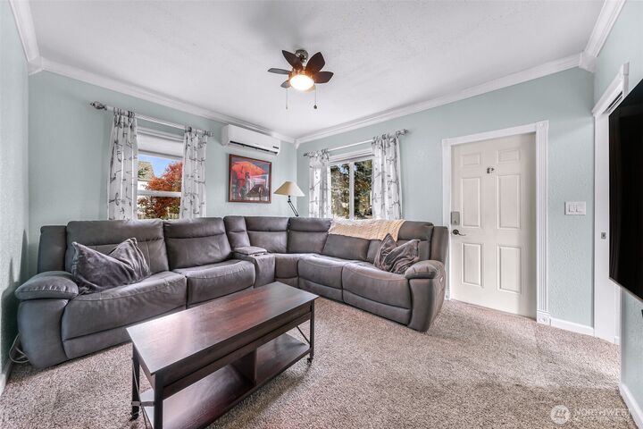 Property Photo:  1971  Willard Avenue  WA 98248 