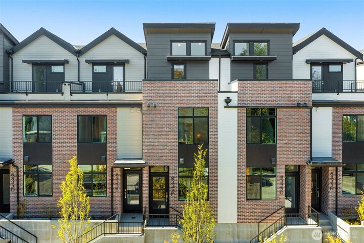 8333 C  12th Avenue NW  Seattle WA 98117 photo