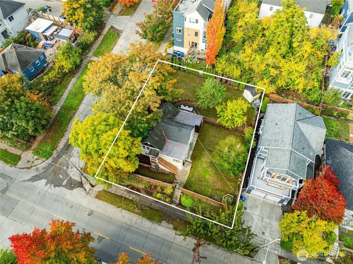 Property Photo:  1801  Martin Luther King Jr. Way  WA 98122 