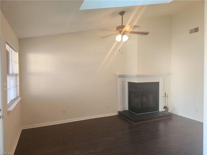 Property Photo:  3752 Towne Point Rd B  VA 23703 