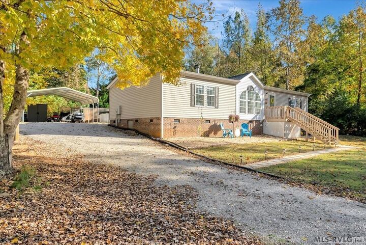 Property Photo:  165 Locust Drive  VA 23919 