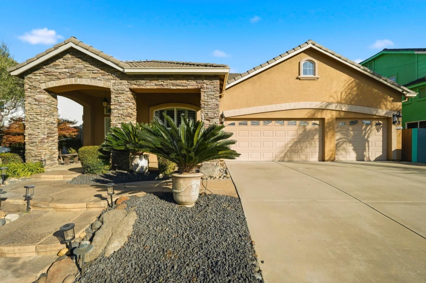 Property Photo:  4152 Post Oak Drive  CA 95382 