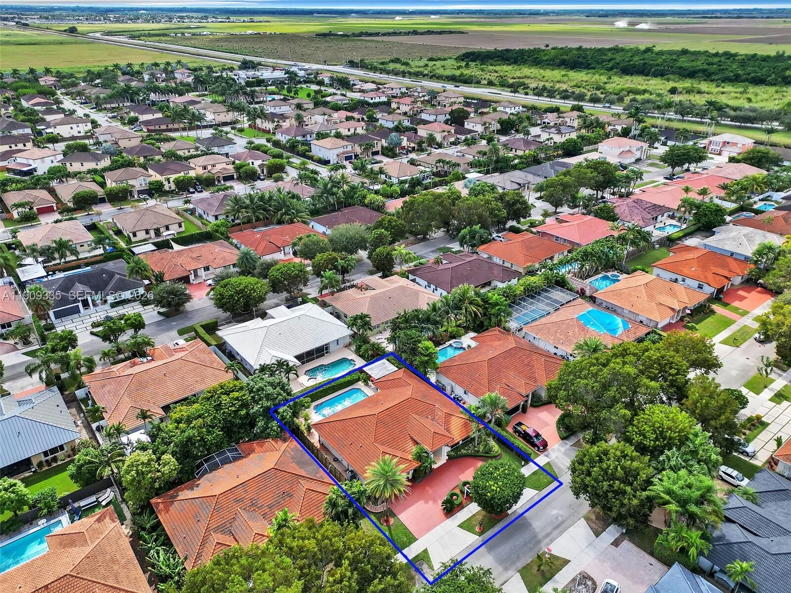 Property Photo:  15462 SW 115th St  FL 33196 