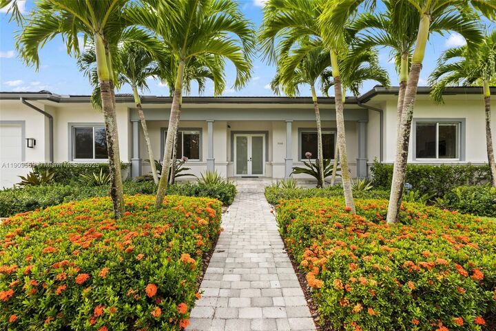 Property Photo: 9580 SW 101st Ter FL 33176