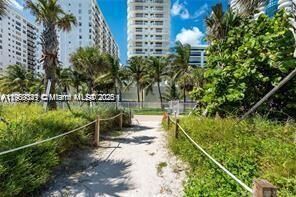 Property Photo:  6061 Collins Ave 7B  FL 33140 