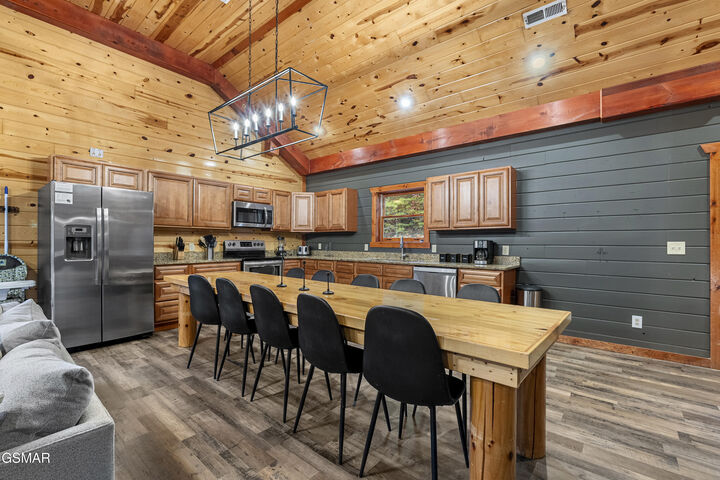 Property Photo: 1628 Barn Door Lane TN 37862