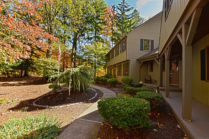 Property Photo: 266 Farmington Avenue CT 06037