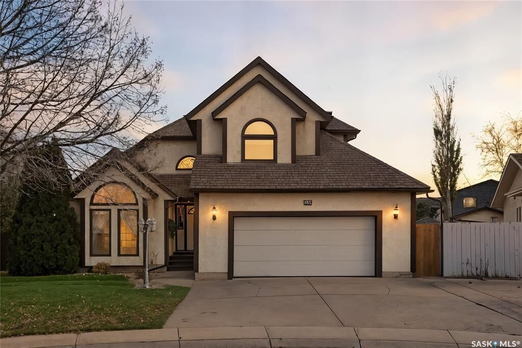 Property Photo: 206 Haslam Court SK S7S 1E3