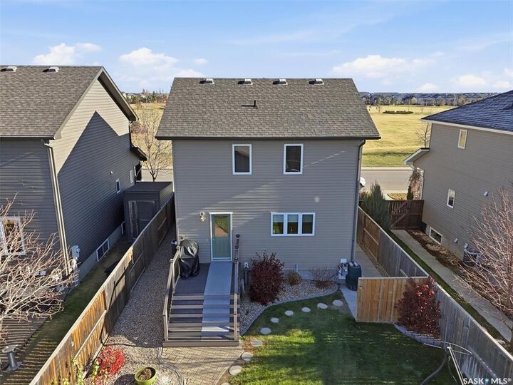Property Photo: 314 Stonebridge Common SK S7T 0N6