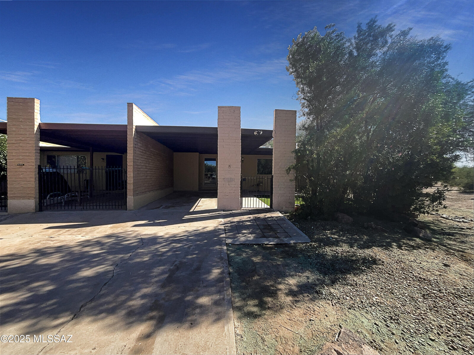Property Photo: 9159 E Broadway Boulevard A AZ 85710