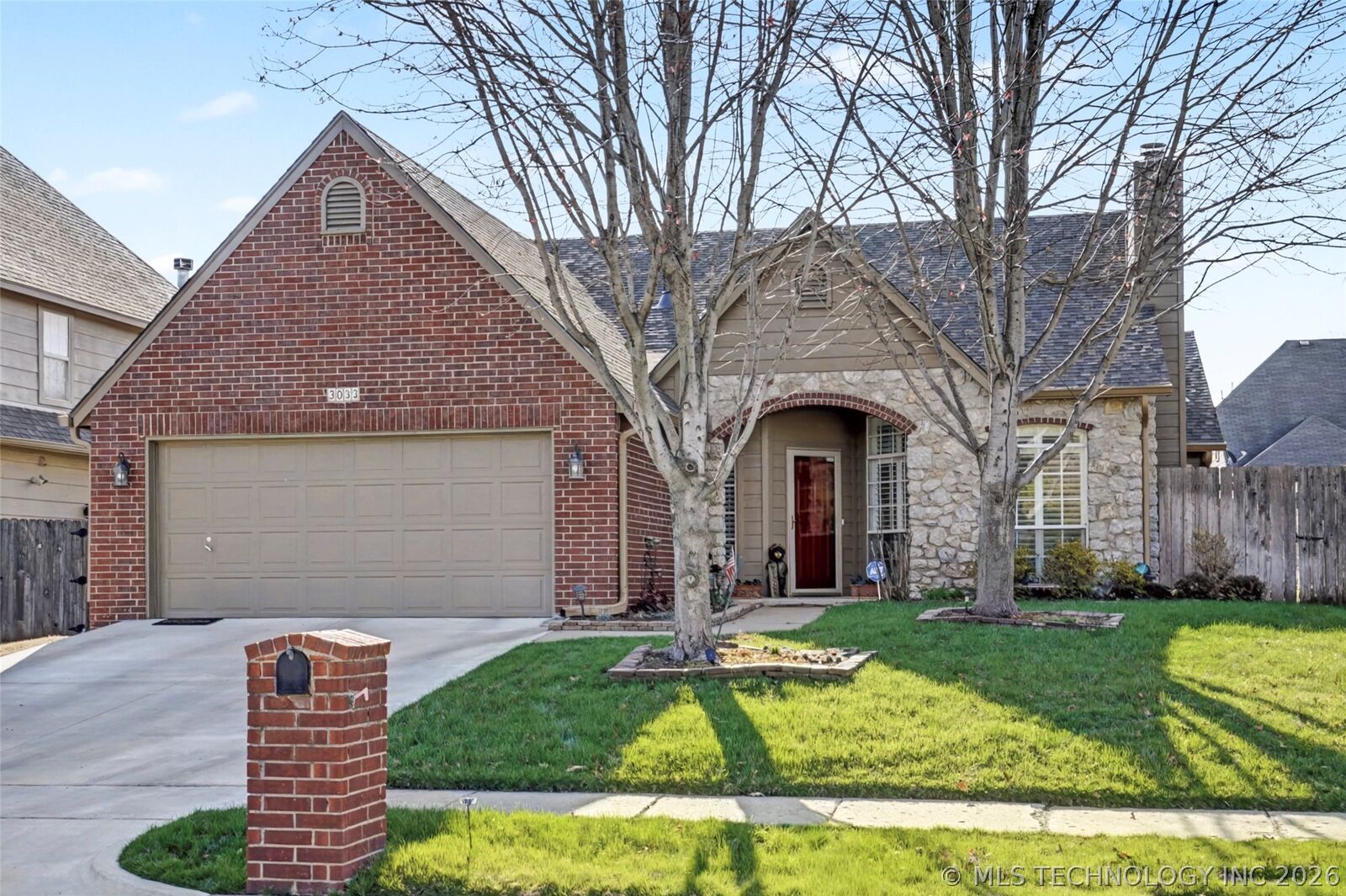 Property Photo:  3033 W Oakland Street  OK 74012 