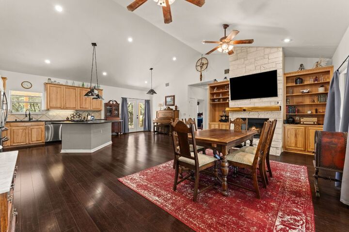 Property Photo: 1820 Envoy Place TX 78669