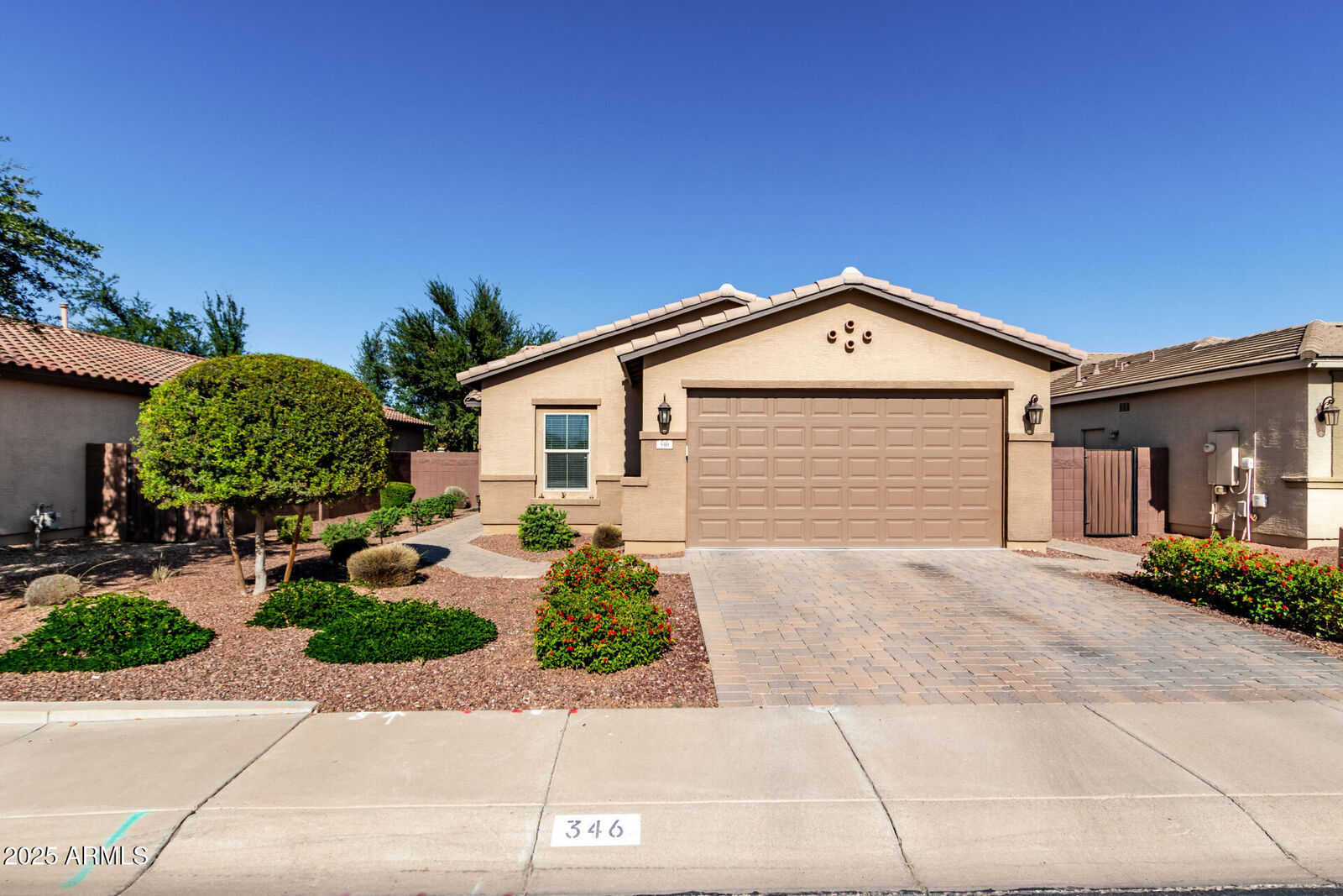 Property Photo: 346 W Lyle Avenue AZ 85140