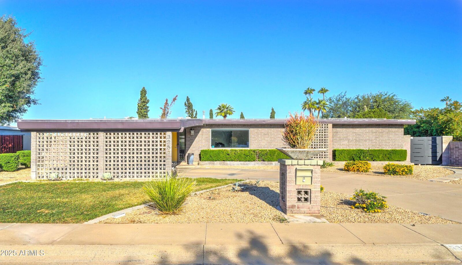 Property Photo: 3352 E Mescal Street AZ 85028