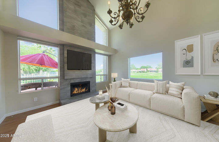 Property Photo: 4020 E Laurel Lane AZ 85028