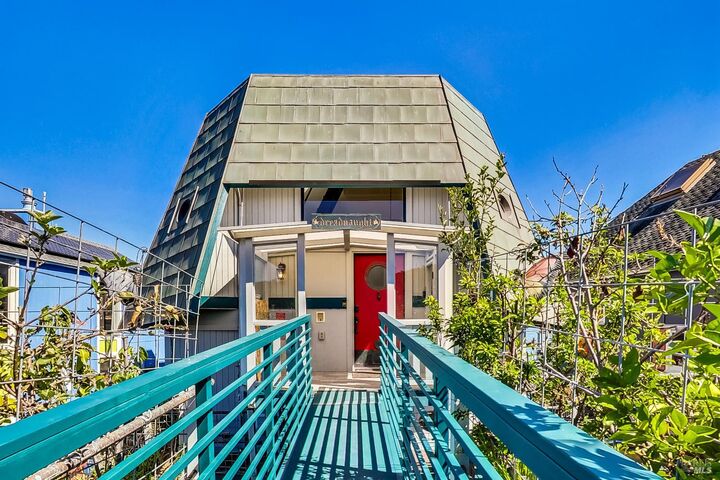 Property Photo: 68 Issaquah Dock CA 94965