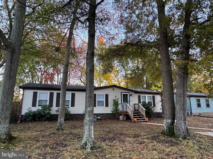 Property Photo: 22518 Armsworthy Court MD 20619