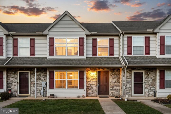 30 Rosemary Court  Manchester PA 17345 photo