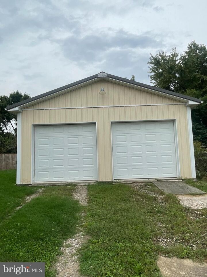 Property Photo: 405 Laura Avenue MD 21090