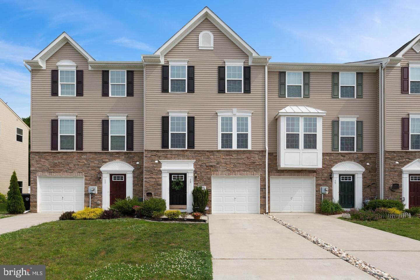 Property Photo:  13 Tailor Lane  NJ 08081 