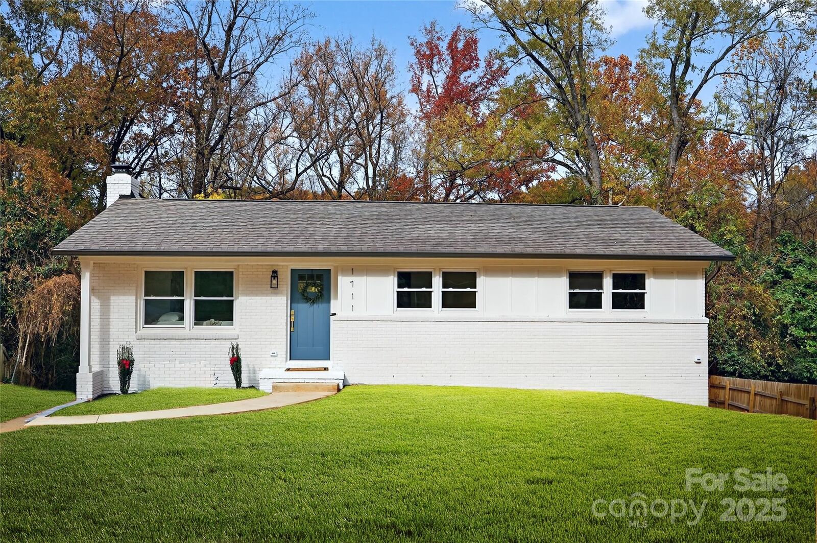 Property Photo:  1711 Brookdale Avenue  NC 28210 