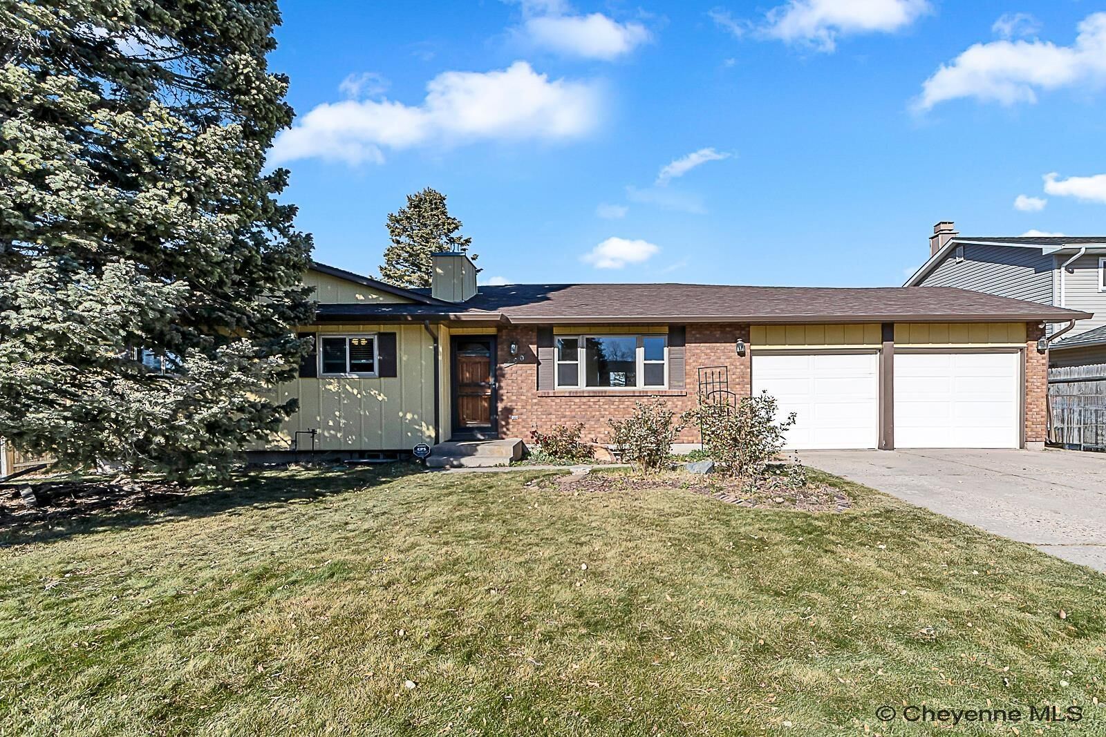 Property Photo: 400 Lafayette Blvd WY 82009