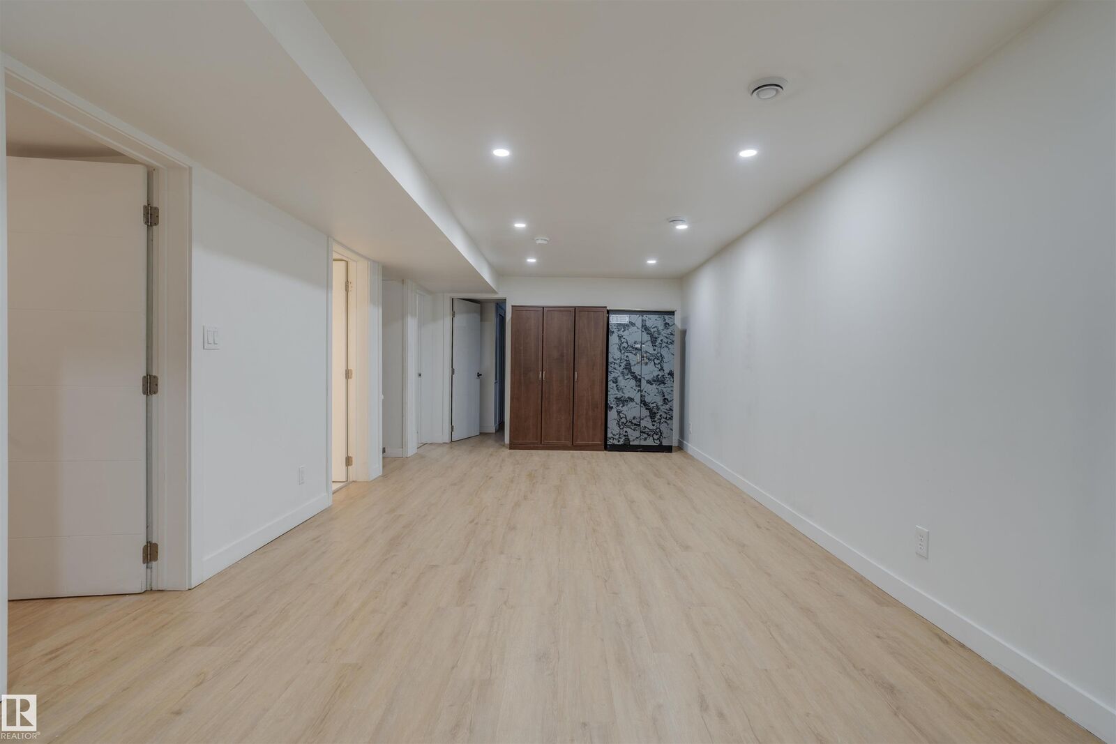 Photo de la propriété:  52028 Rge Road 231  AB T8B 1A3 