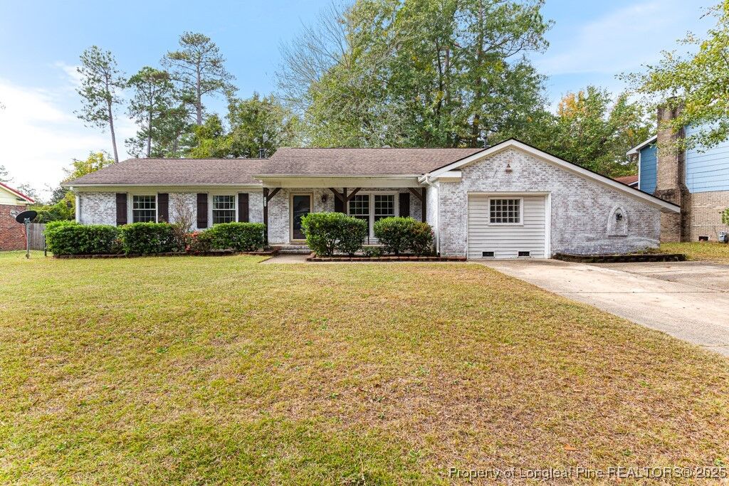 Property Photo: 7021 Kittridge Drive NC 28314