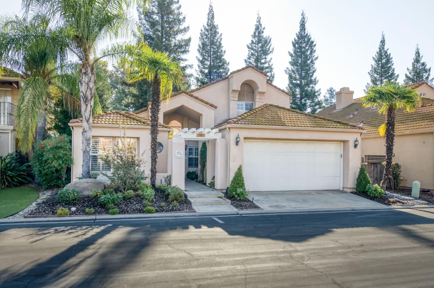 Property Photo:  645 E Champlain Drive 147  CA 93730 