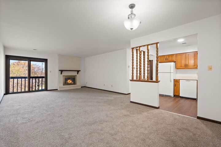 Property Photo:  929 W Glen Park Avenue 304  IN 46319 